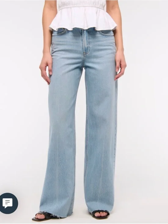 H&M Light Blue High-Rise Wide Leg Jeans Size 4 - Picture 2 of 4